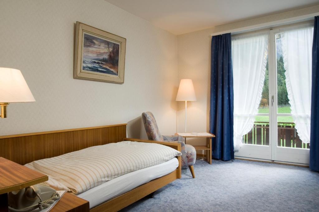 Hotel Berghaus Wengen Quarto foto